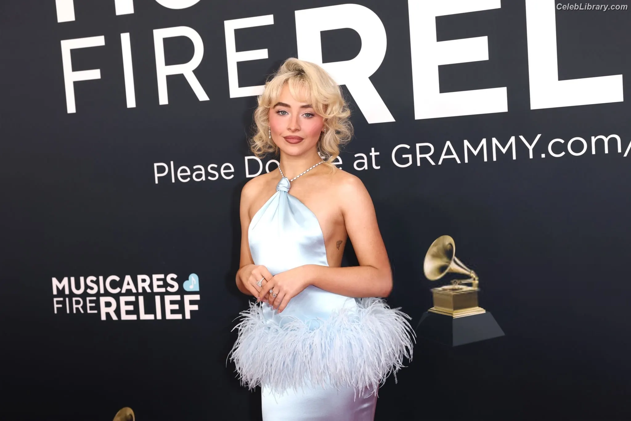 Sabrina Carpenter photo 19 of 6409