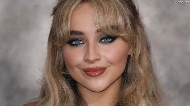 Sabrina Carpenter photo 20 of 6403