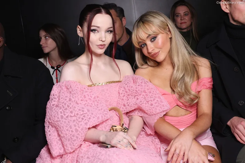 Sabrina Carpenter photo 24 of 6403