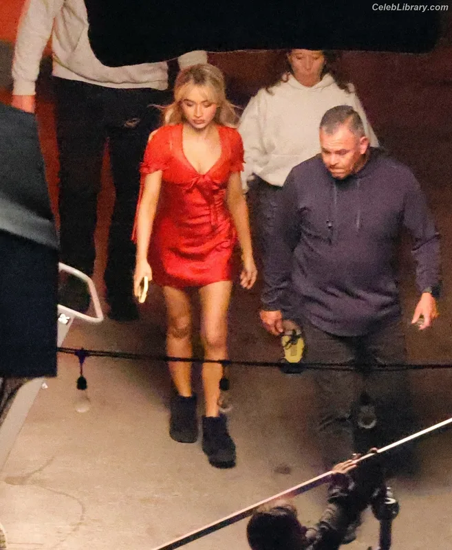 Sabrina Carpenter photo 20 of 6403