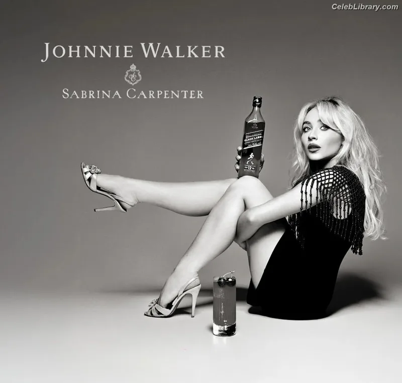 Sabrina Carpenter photo 23 of 6403