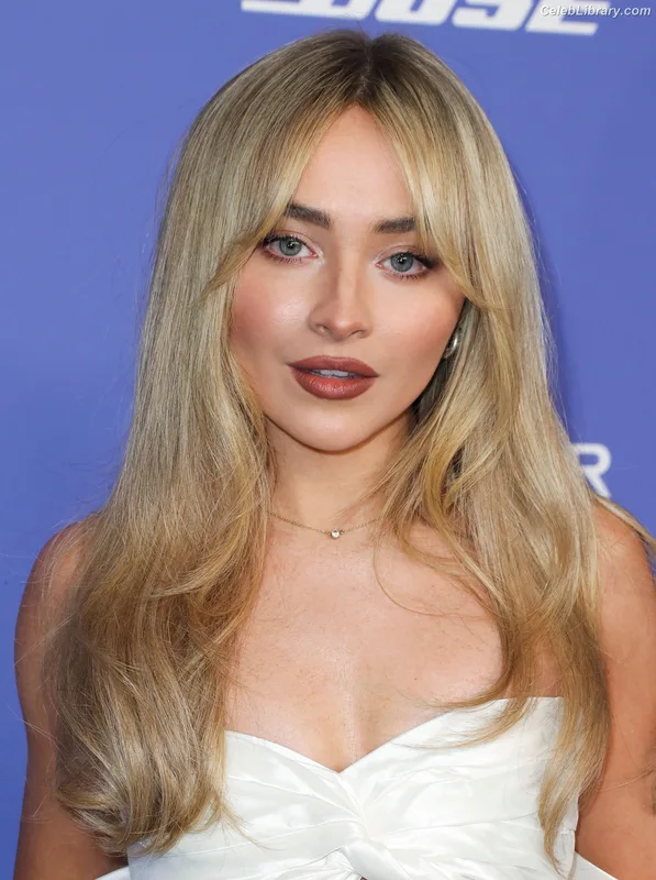 Sabrina Carpenter photo 23 of 6403