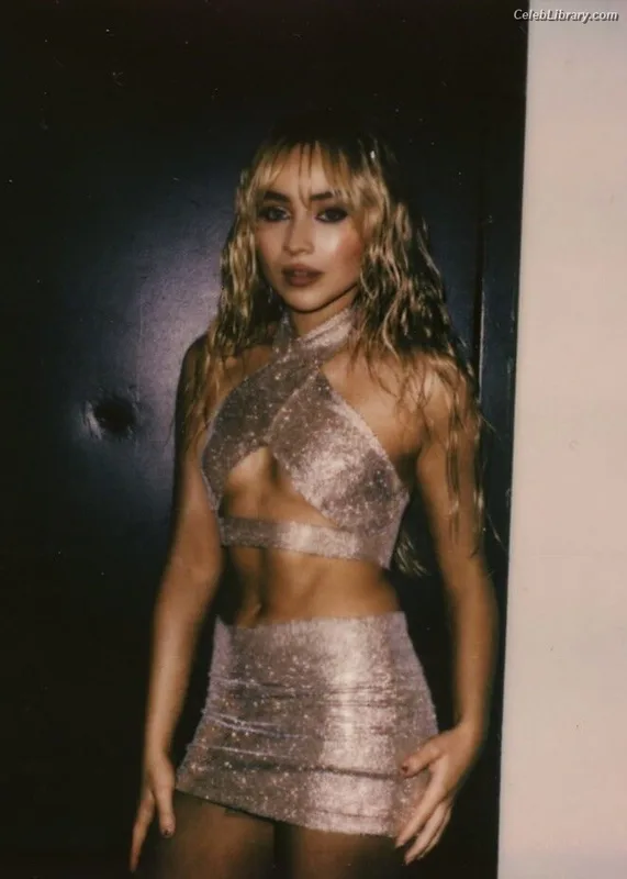 Sabrina Carpenter photo 6 of 6403