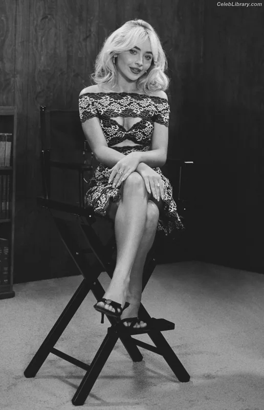 Sabrina Carpenter photo 6 of 6403
