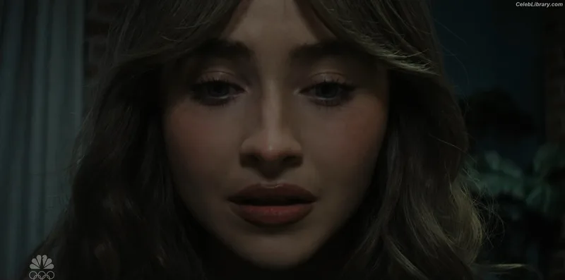 Sabrina Carpenter photo 5 of 6403