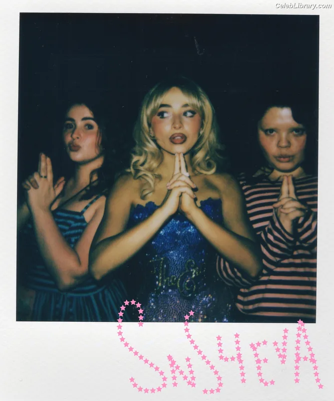 Sabrina Carpenter photo 20 of 6403