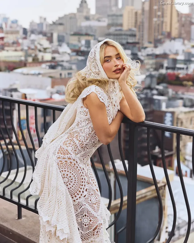 Sabrina Carpenter photo 16 of 6403