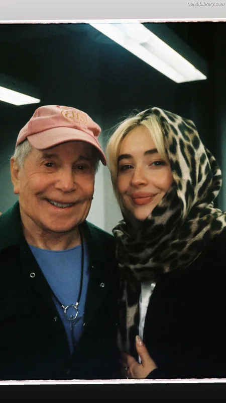 Sabrina Carpenter photo 19 of 6403