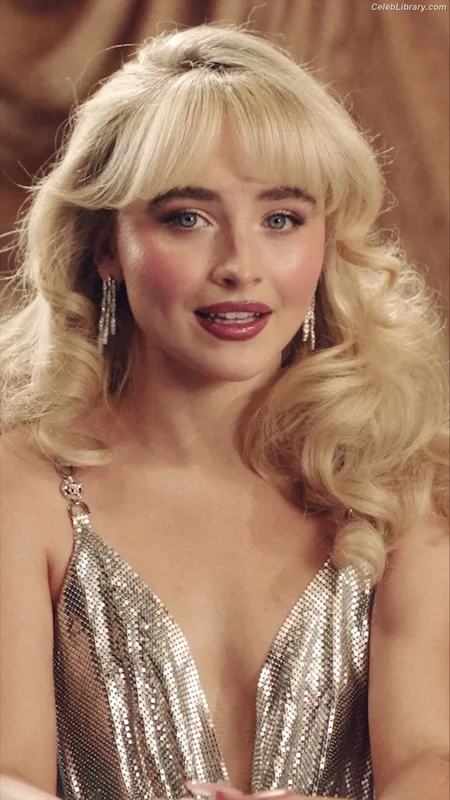 Sabrina Carpenter photo 23 of 6403