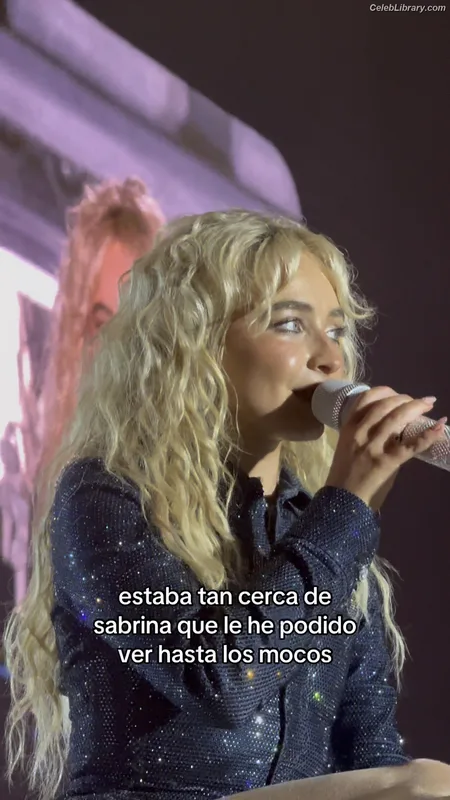 Sabrina Carpenter photo 16 of 6403