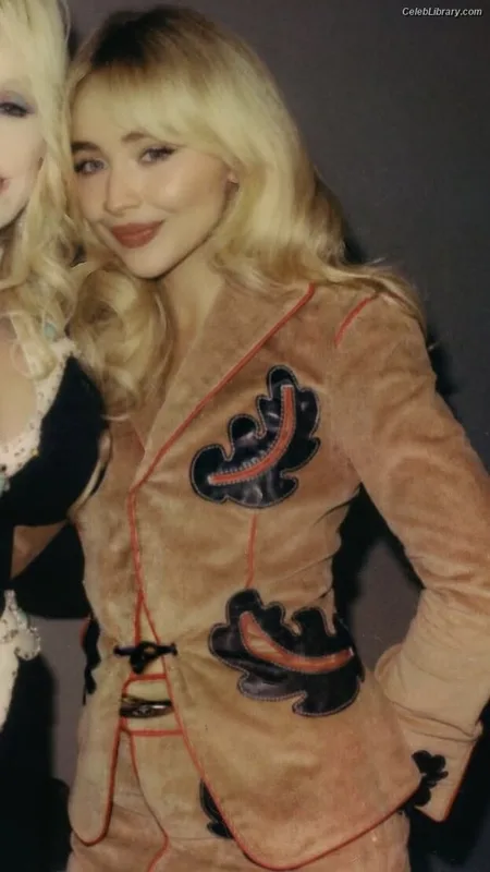 Sabrina Carpenter photo 20 of 6403
