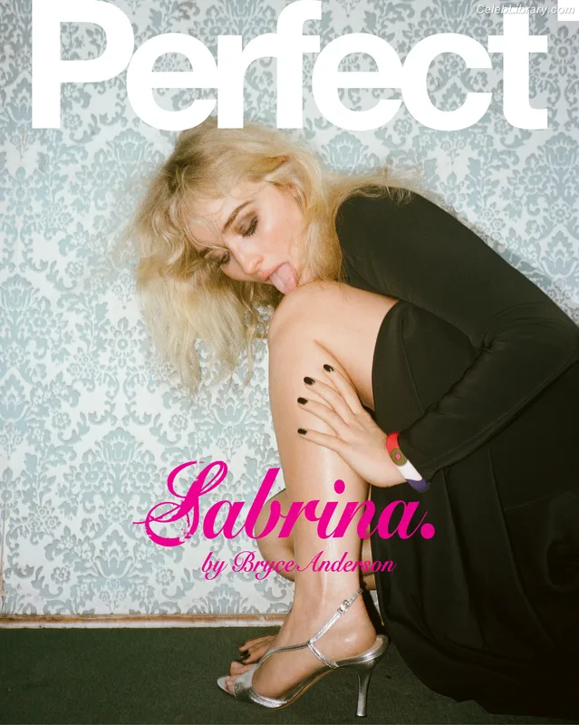 Sabrina Carpenter photo 1 of 6403