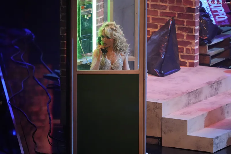 Sabrina Carpenter photo 23 of 6403