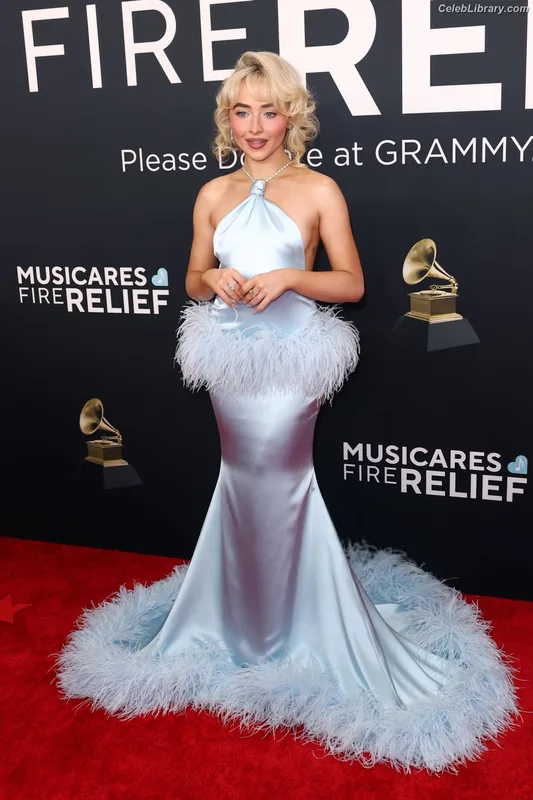 Sabrina Carpenter photo 22 of 6403
