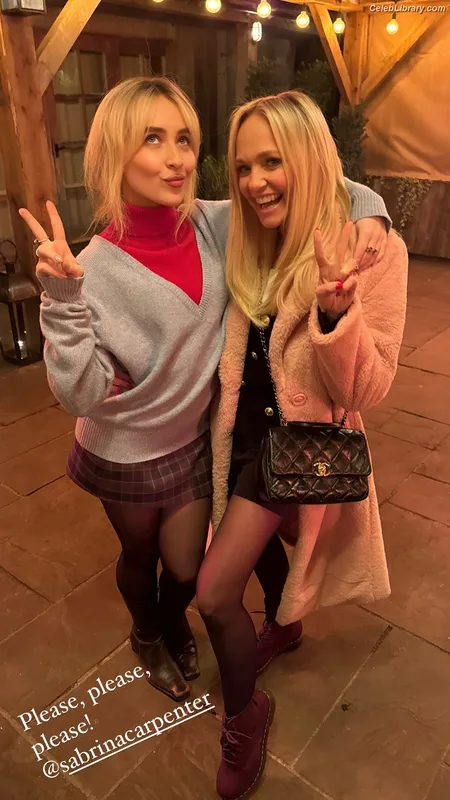 Sabrina Carpenter photo 23 of 6403