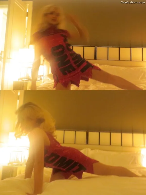 Sabrina Carpenter photo 21 of 6403