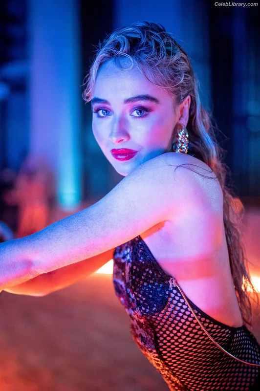 Sabrina Carpenter photo 20 of 6403