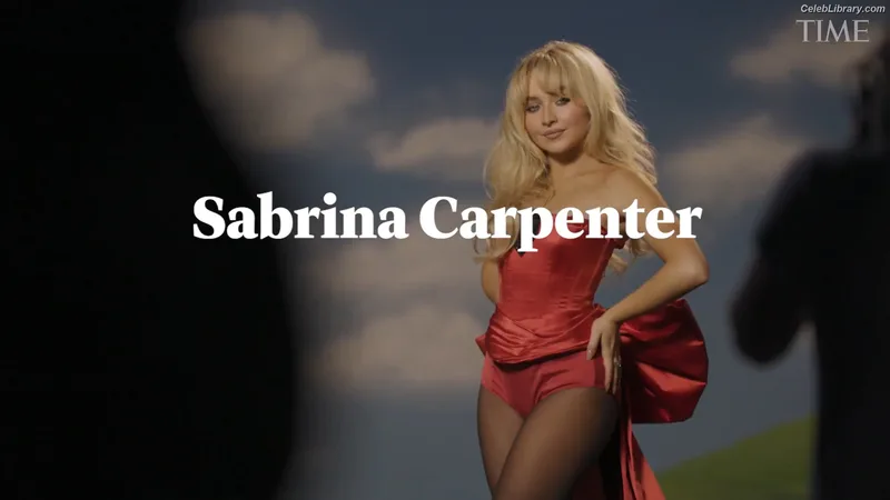 Sabrina Carpenter photo 13 of 6403