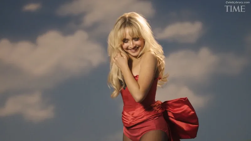 Sabrina Carpenter photo 19 of 6403