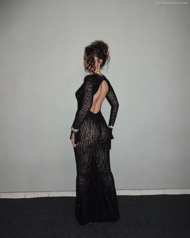 Sabrina Claudio photo 4 of 55