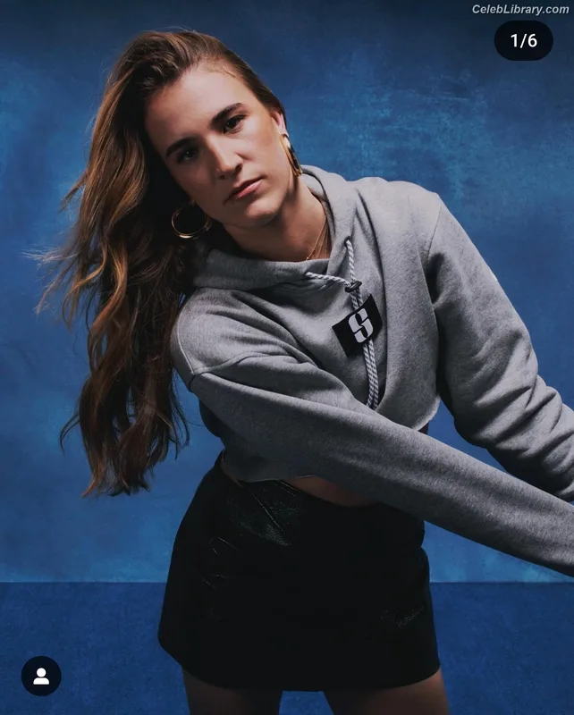 Sabrina Ionescu photo 15 of 168