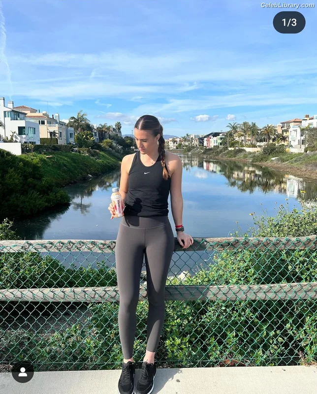 Sabrina Ionescu photo 17 of 168