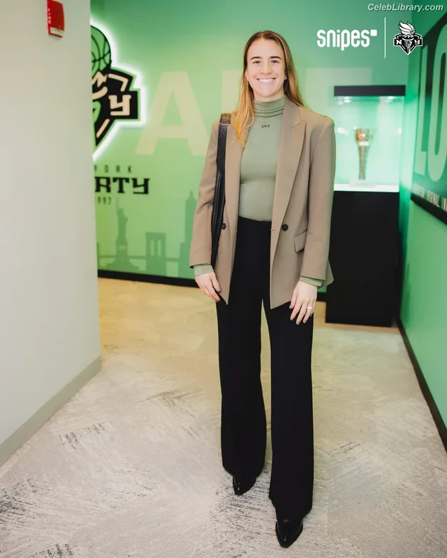 Sabrina Ionescu photo 23 of 168