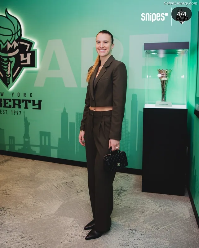 Sabrina Ionescu photo 4 of 168