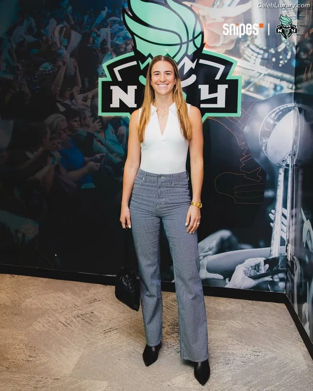 Sabrina Ionescu photo 9 of 168