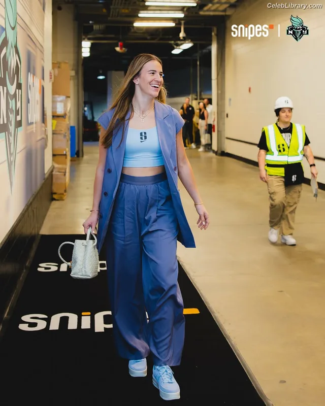 Sabrina Ionescu photo 13 of 168