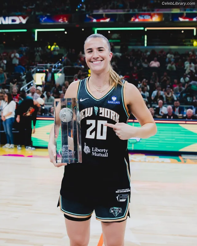 Sabrina Ionescu photo 22 of 168