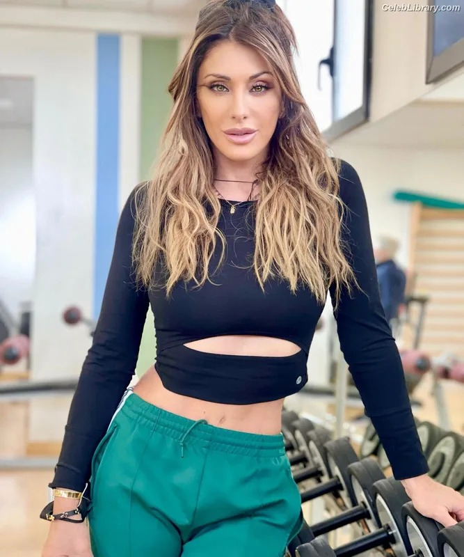 Sabrina Salerno photo 8 of 1083