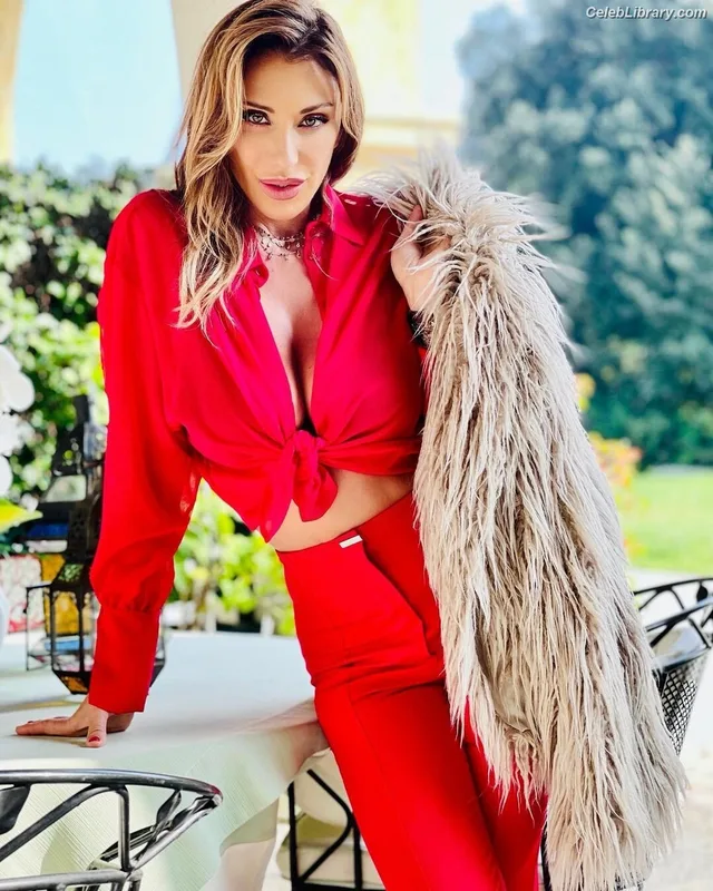 Sabrina Salerno photo 14 of 1083