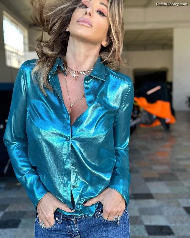 Sabrina Salerno photo 22 of 1083