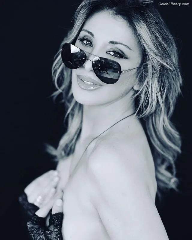 Sabrina Salerno photo 6 of 1083