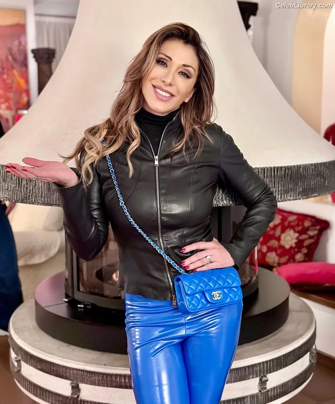 Sabrina Salerno photo 8 of 1083