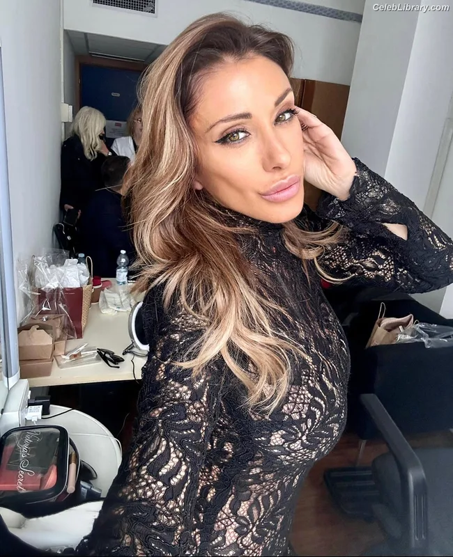 Sabrina Salerno photo 14 of 1083