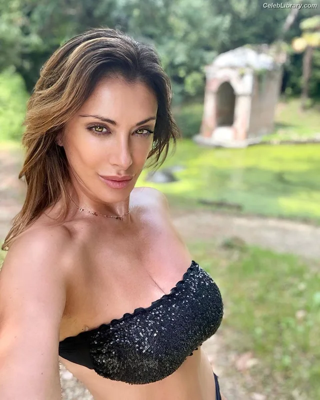 Sabrina Salerno photo 18 of 1083