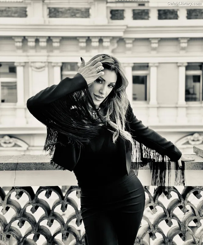 Sabrina Salerno photo 23 of 1083