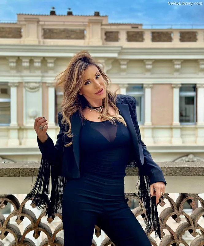 Sabrina Salerno photo 24 of 1083
