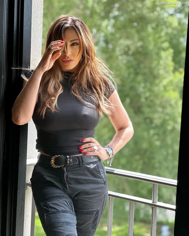 Sabrina Salerno photo 4 of 1083