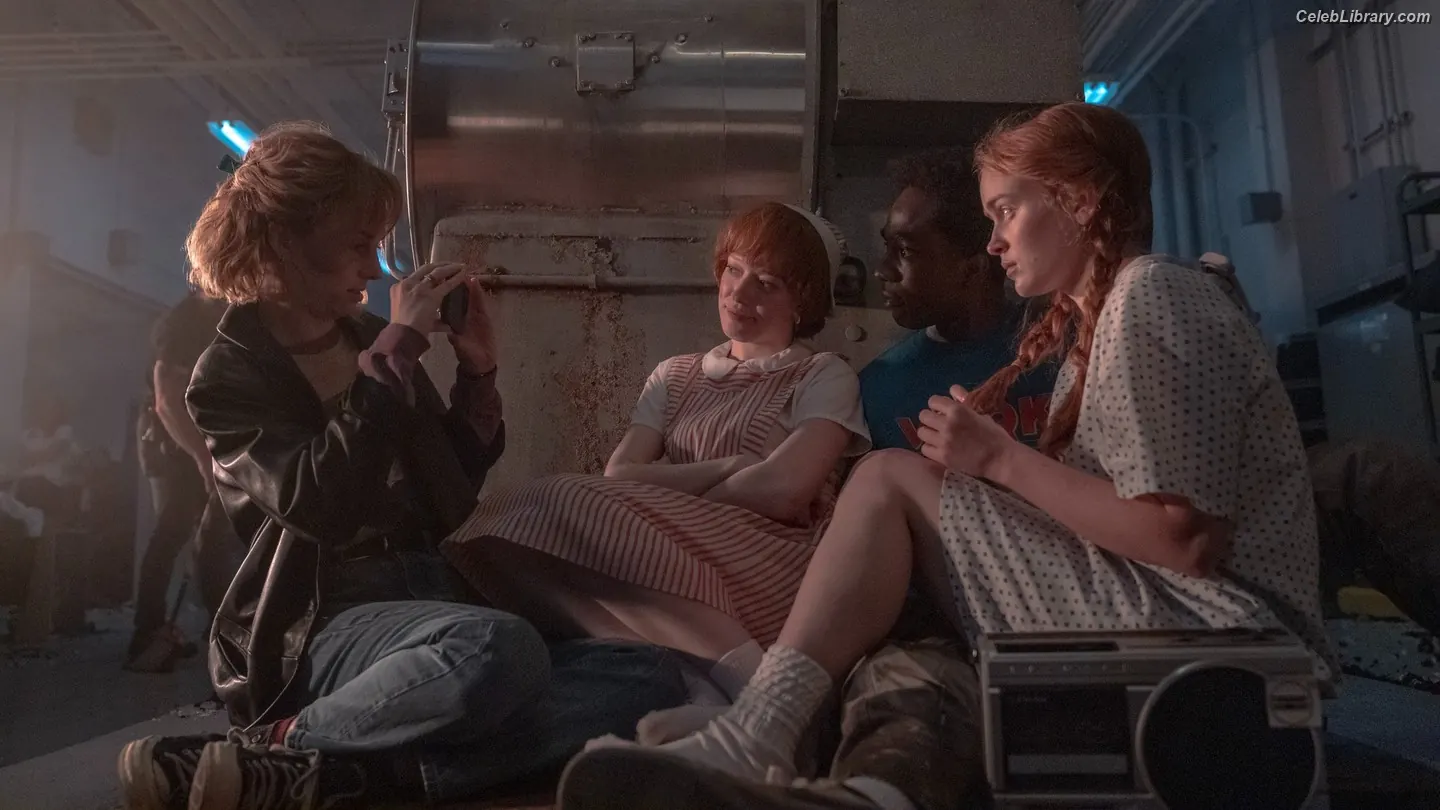 Sadie Sink photo 11 of 1906