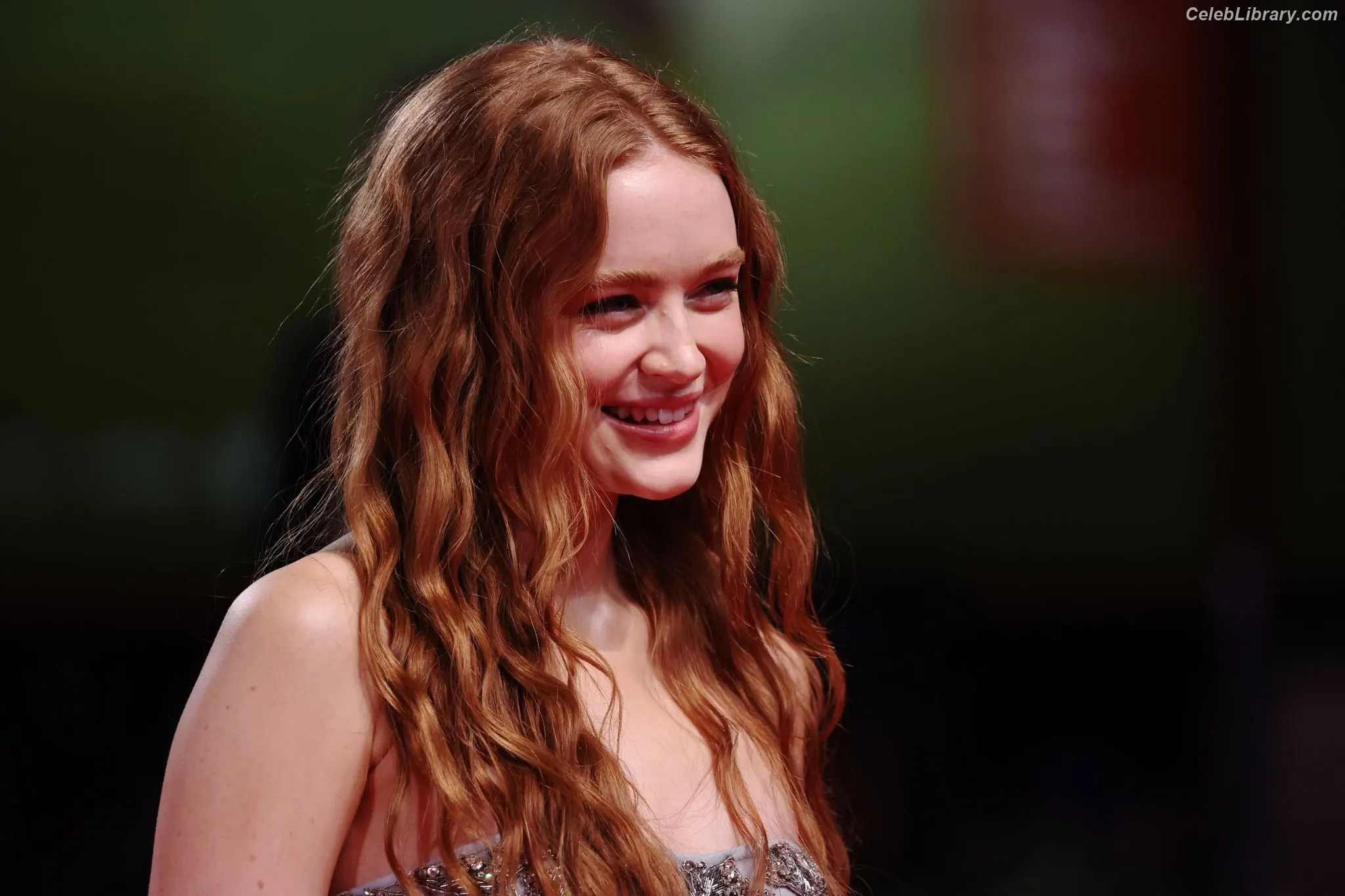 Sadie Sink photo 2 of 1906