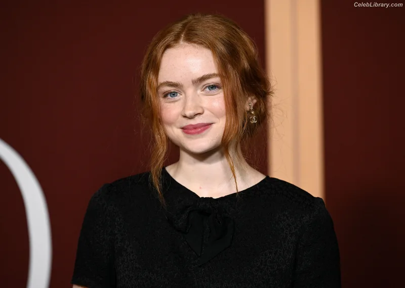 Sadie Sink photo 8 of 1907