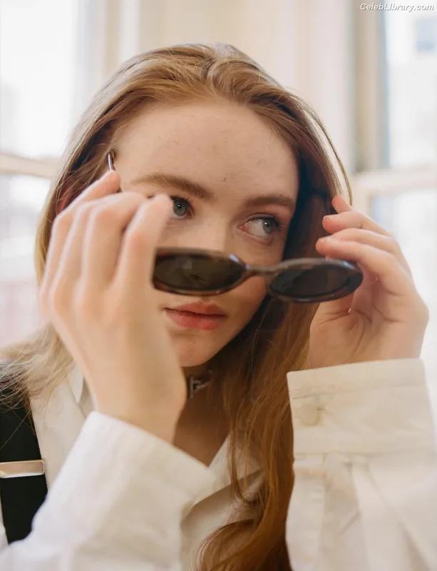 Sadie Sink photo 6 of 1907