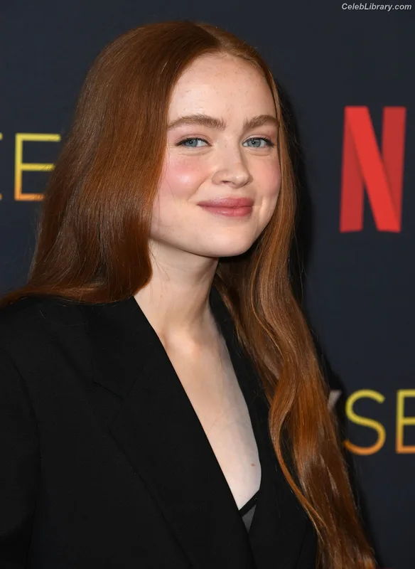 Sadie Sink photo 7 of 1907