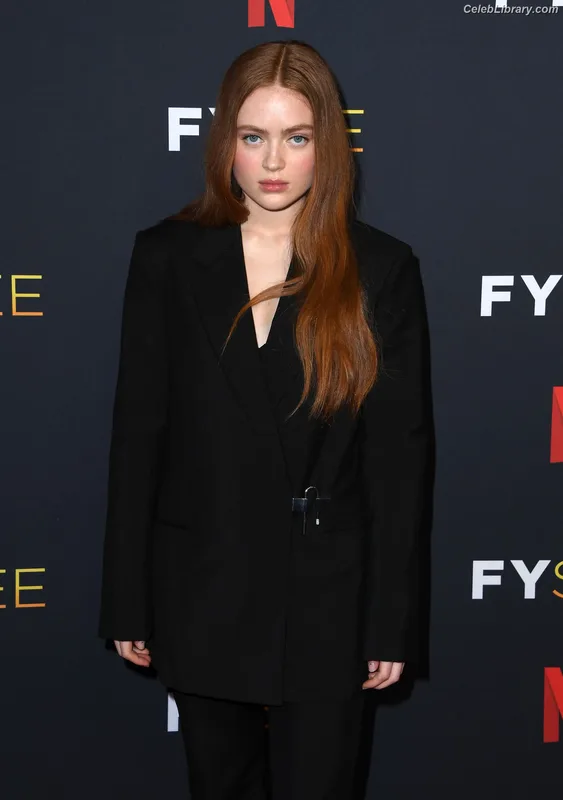 Sadie Sink photo 21 of 1907