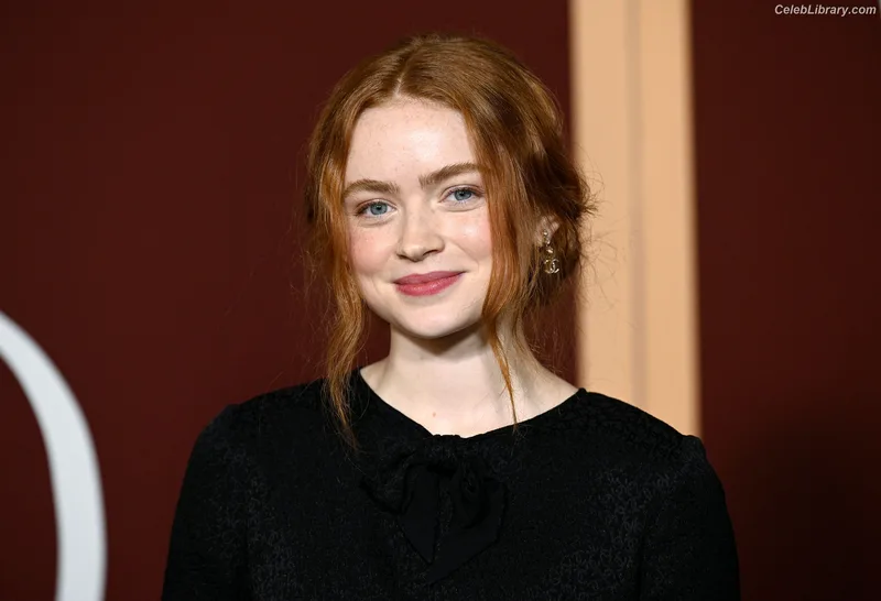 Sadie Sink photo 23 of 1907