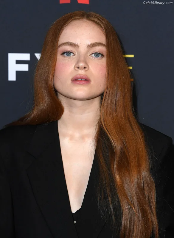 Sadie Sink photo 3 of 1907