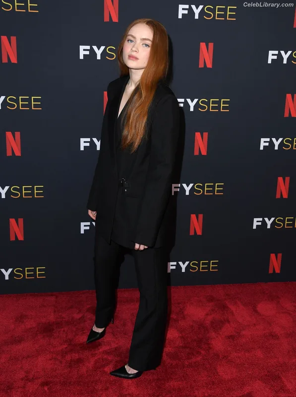 Sadie Sink photo 5 of 1907